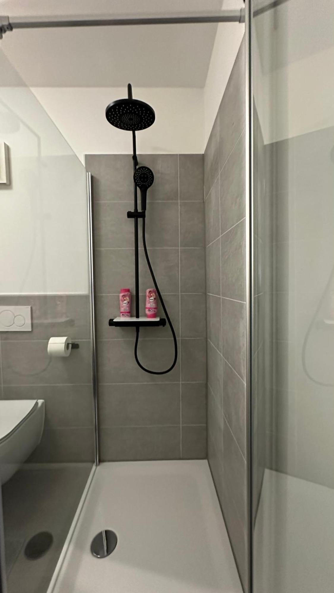 Traumhafte Wohnung Mitten In Charlottenburg Berlin Exteriör bild